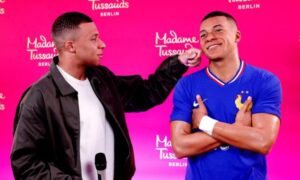 মাদাম তুসোয় জাদুঘরে কিলিয়ান এমবাপে