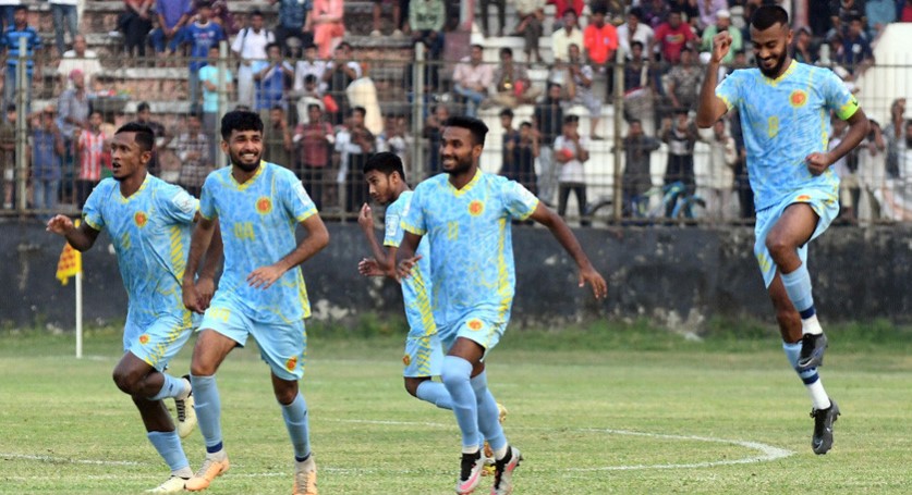 স্বপ্নের ফাইনালে ঢাকা আবাহনী