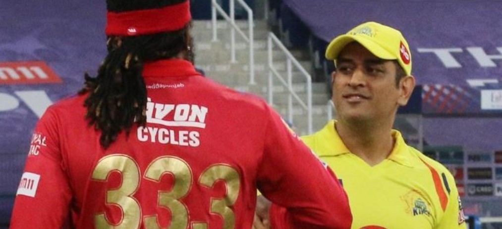 আইপিএলে ধোনিকে কেন দরকার, জানালেন গেইল 2 dhoni gayle bdamargoal2