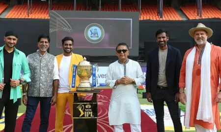 ধারাভাষ্যকারদের কত আয় আইপিএল থেকে