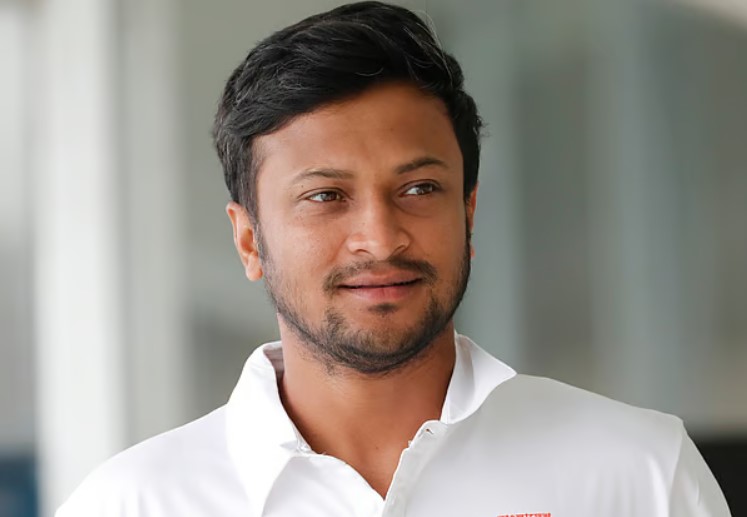 সাকিব আল হাসানের ভবিষ্যৎ কি রাজনীতির হাতে? জবাব দিলেন মির্জা ফখরুল