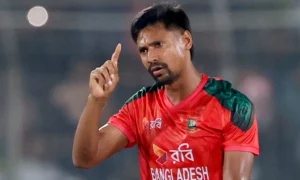 মোস্তাফিজের কাটারে কাবু পাকিস্তান